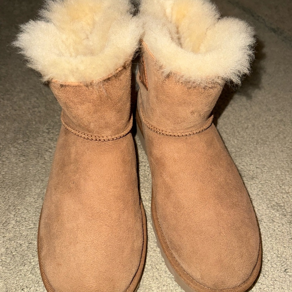 Women's Shearling Lined Boots - Chestnut